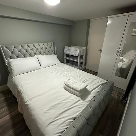 Entire Apartment In Dublin Eksteriør billede